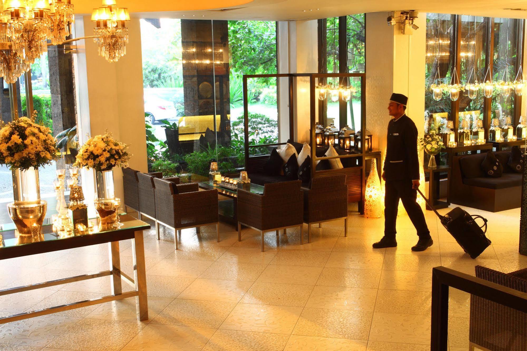 The Sulo Riviera Hotel Quezon City Zewnętrze zdjęcie